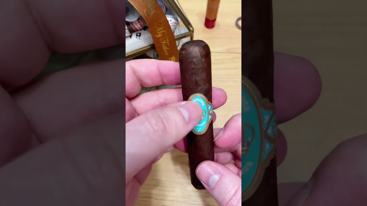 ASMR Quick Review: Crowned Heads La Imperiosa  #asmrcigarreview #cigarexperience #cigarsociety