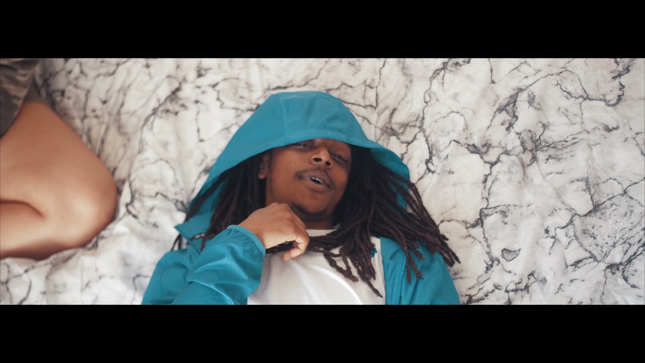 Lil Hits - Smoking (Official Music Video)