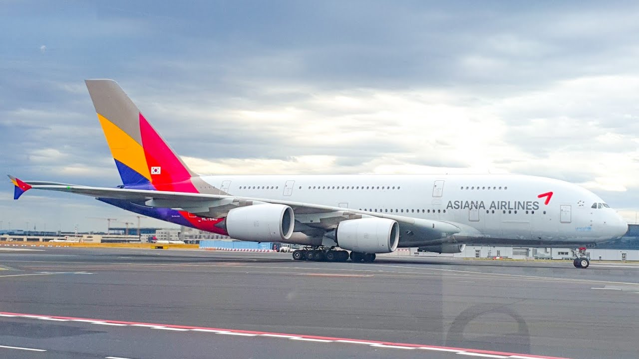 XXL TOUR OF FRANKFURT AIRPORT | Planespotting from a bus around Frankfurt Airport.