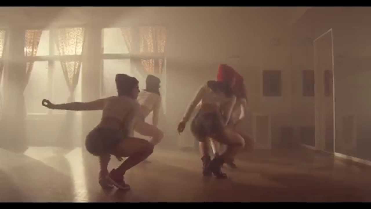 Ben Cristovao - &Uacute;ŽASN&Aacute; / prod. by The Glowsticks
