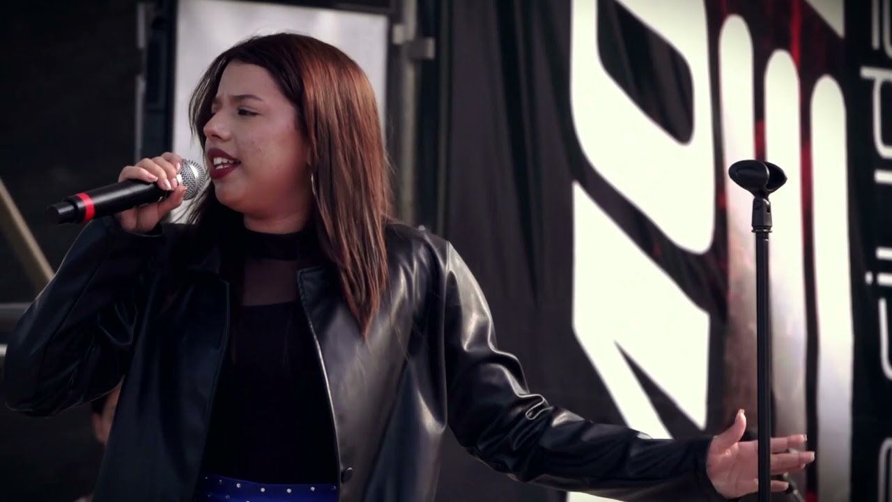 cantante Venezolana Sol perez
