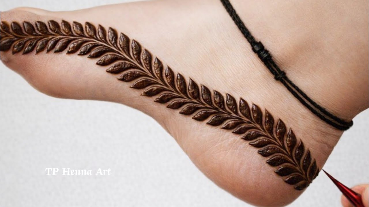 Beautiful Leafy Border Henna Designs 2026/Mehndi Design for side Foot #day -1