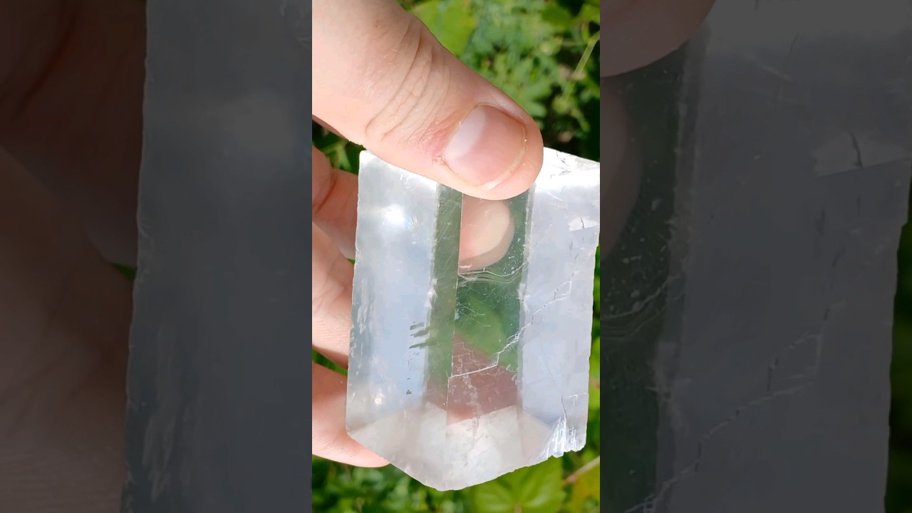 Iceland Spar Calcite! Optical Calcite! Viking Sunstone? BIREFRINGENT! #crystals #illusion #science