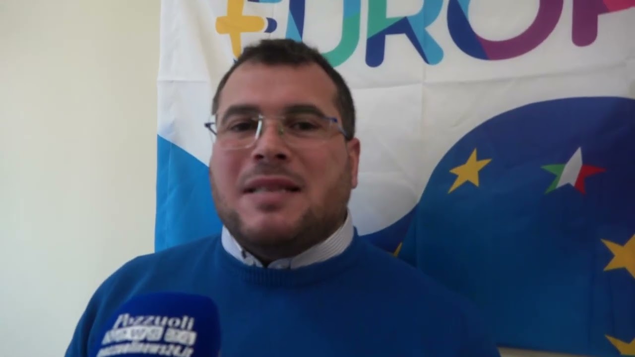 Soldi in cambio di una pratica a Pozzuoli, il consigliere Volpe: 