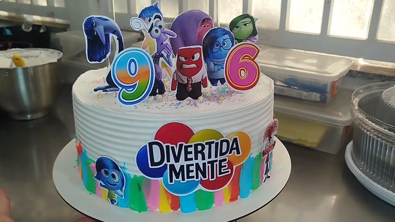 Bolo do tema Divertidamente