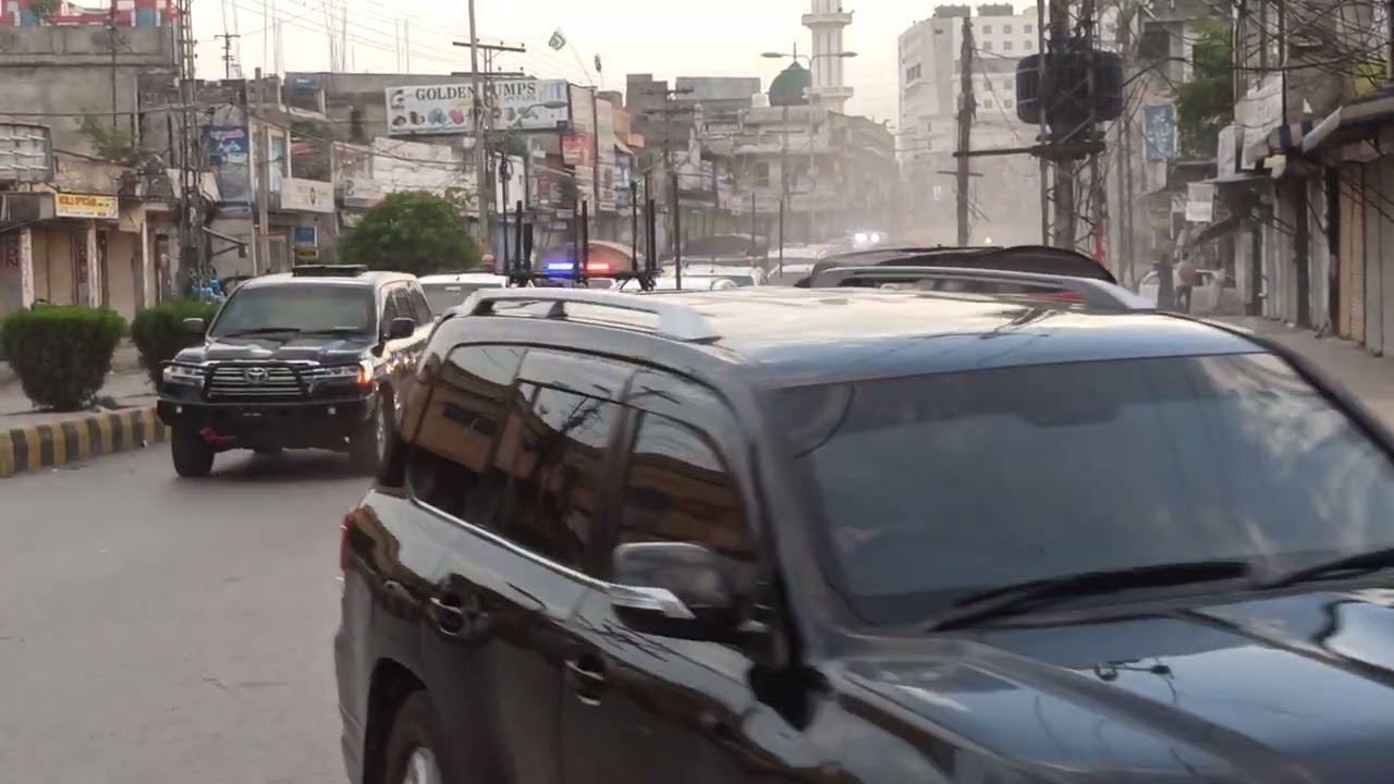 imran khan protocol in Rawalpindi gawalmandi⁦❤️⁩⁦🇵🇰⁩⁦🇵🇰⁩