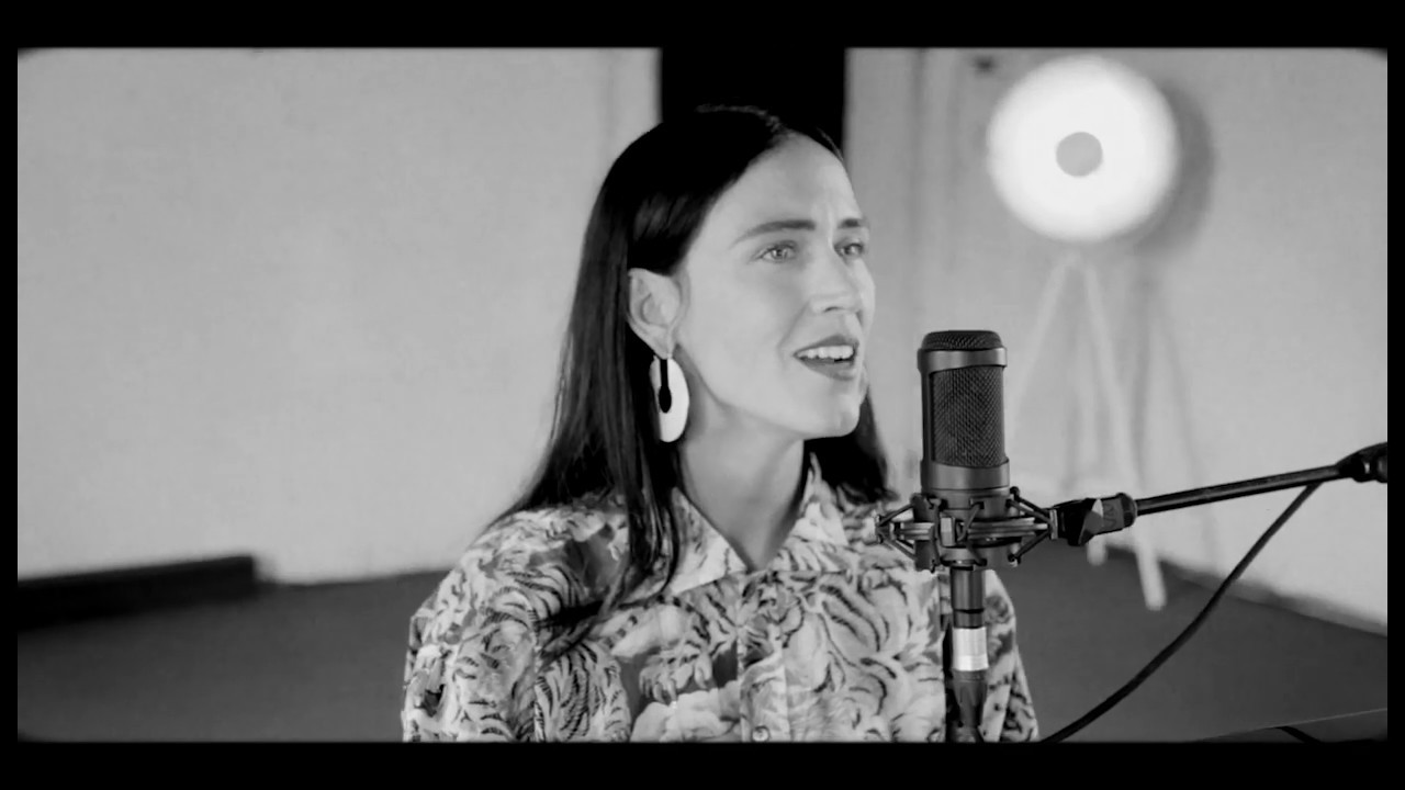 LA CHICA feat HAUSMANE (FORM) - THE SEA Acoustic