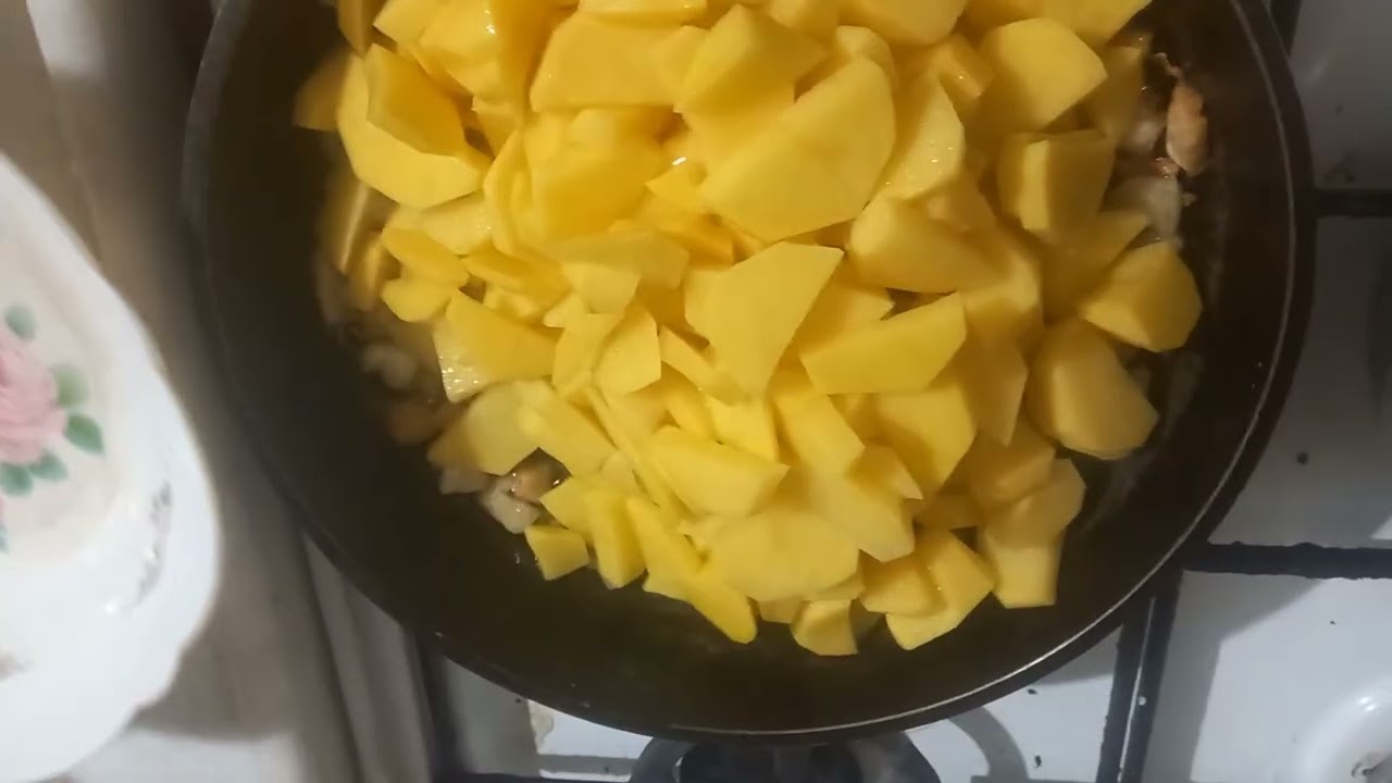 КАРТОШКА ЖАРЕНАЯ НА КУРДЮЧНОМ ЖИРУ ! ( ВОСПОМИНАНИЯ)