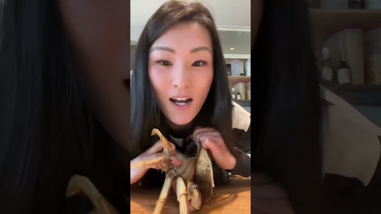 Preparing a Live Crab