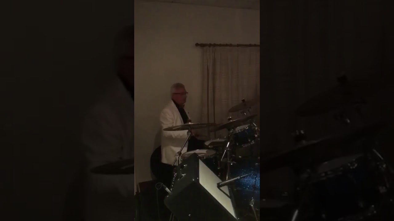 Wipeout -drum solo