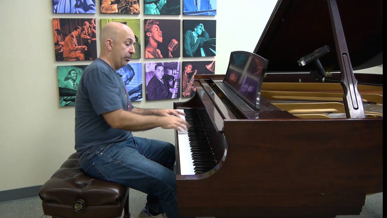 2 Minute Jazz #33: Melodic use of "4th" voicings