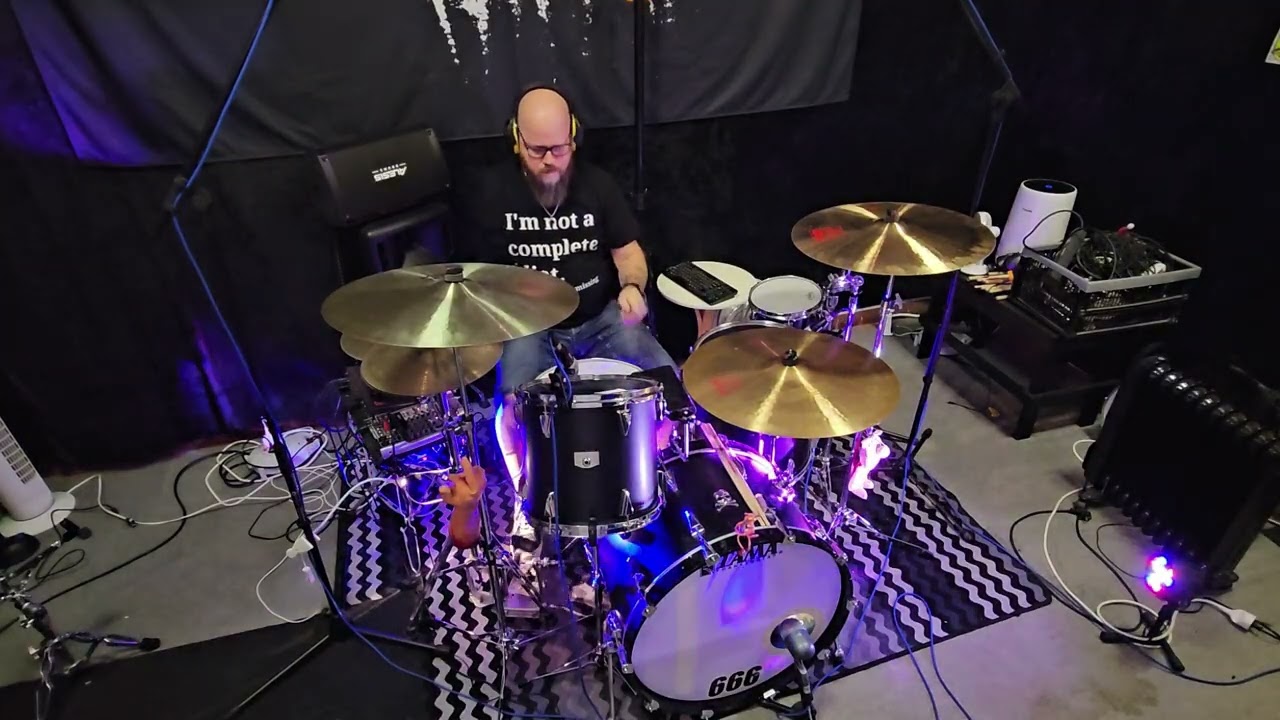 Superstition - Beck, Bogert & Appice ; One armed drumming