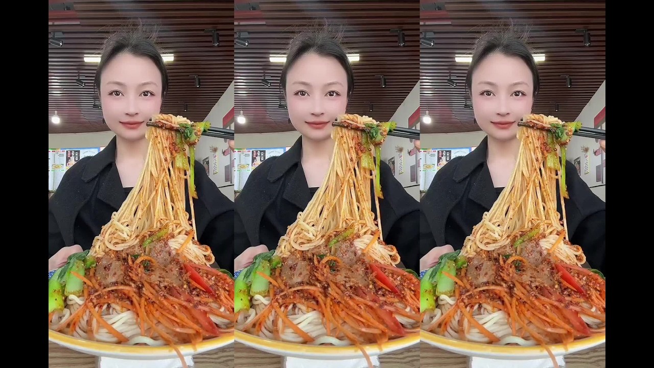 CHINESE MUKBANG SWEETFOOD,CAKE EATING SHOW EATING SPICY NOODLES YummyMukbang