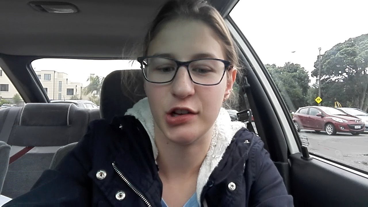 SURGERY RECOVERY VLOG | I HAD A GUM GRAFT