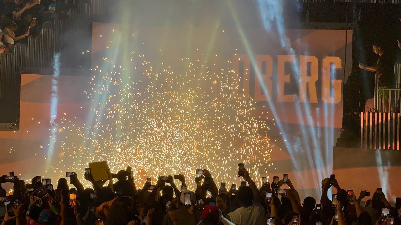Goldberg’s final entrance at #wwe Saturday Night’s Main Event!