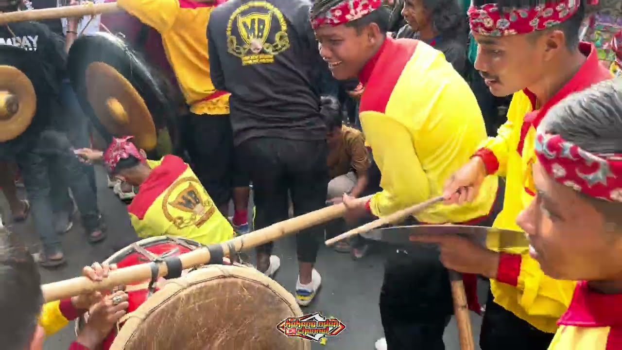 Kokosodan Gogoleran Menuju Tempat Full Penonton !!! Seni Benjang Mekar Budaya