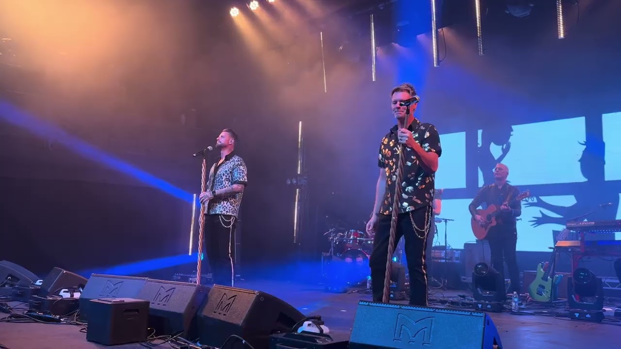 Boyzlife Baby Can I Hold You Chatham 13/02/2026