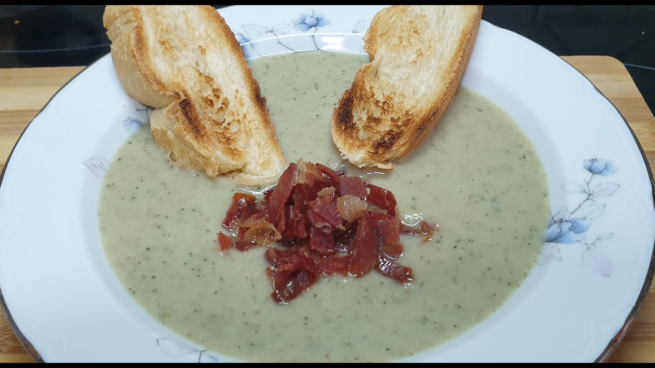 CREMA DE CALABACIN Y SETAS. Zucchini and mushroom cream
