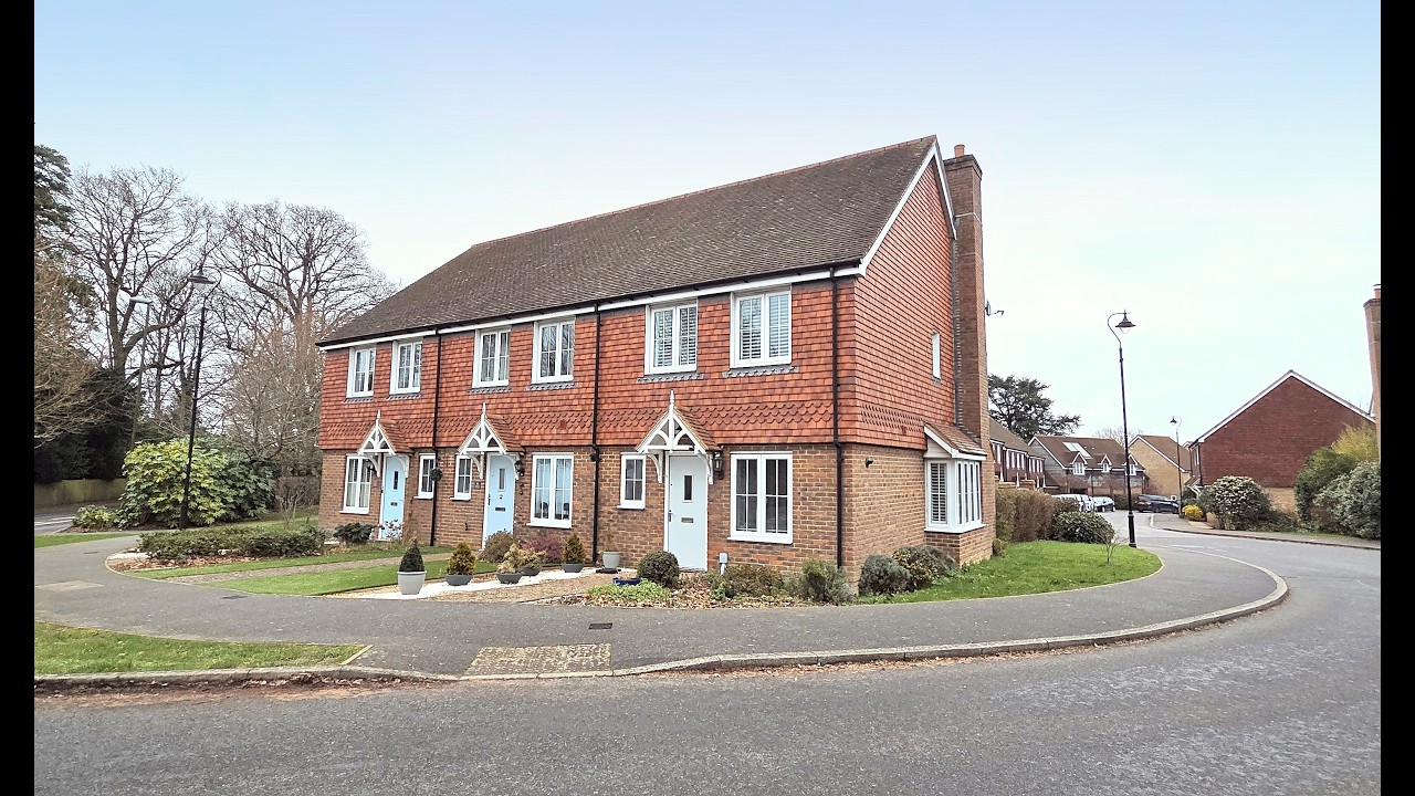 Langmore Lane, Lindfield 