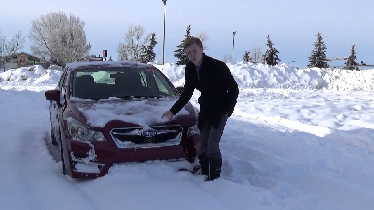 Subaru Impreza in All-Season Tires Plows Through the Snow!