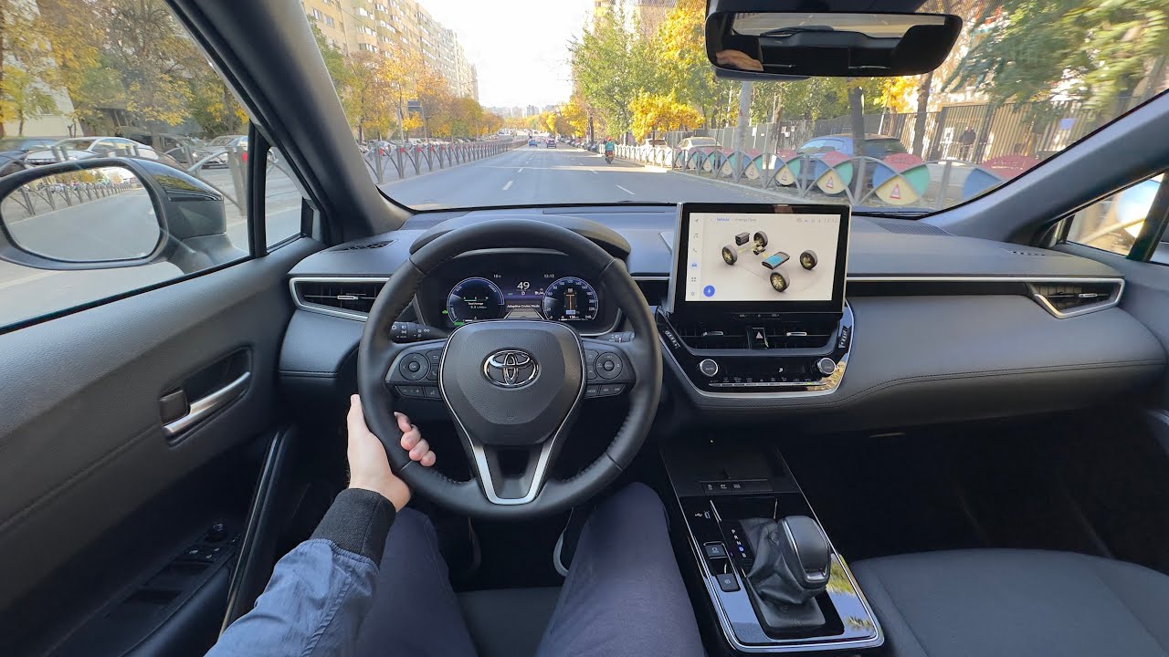 Тест-драйв новой Toyota Corolla Cross 2026 года