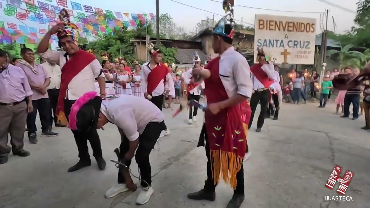 Danza de los xochitines en Santa Cruz Huejutla | HUASTECA