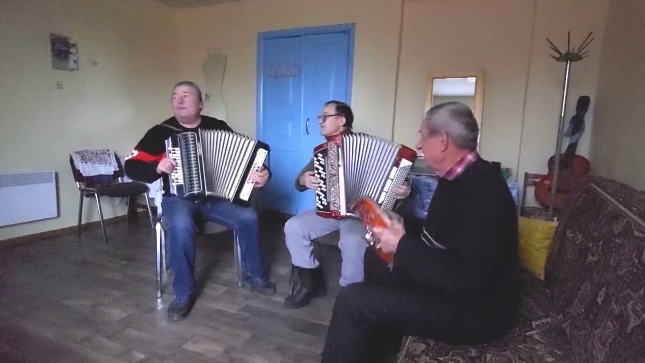 Карапет.