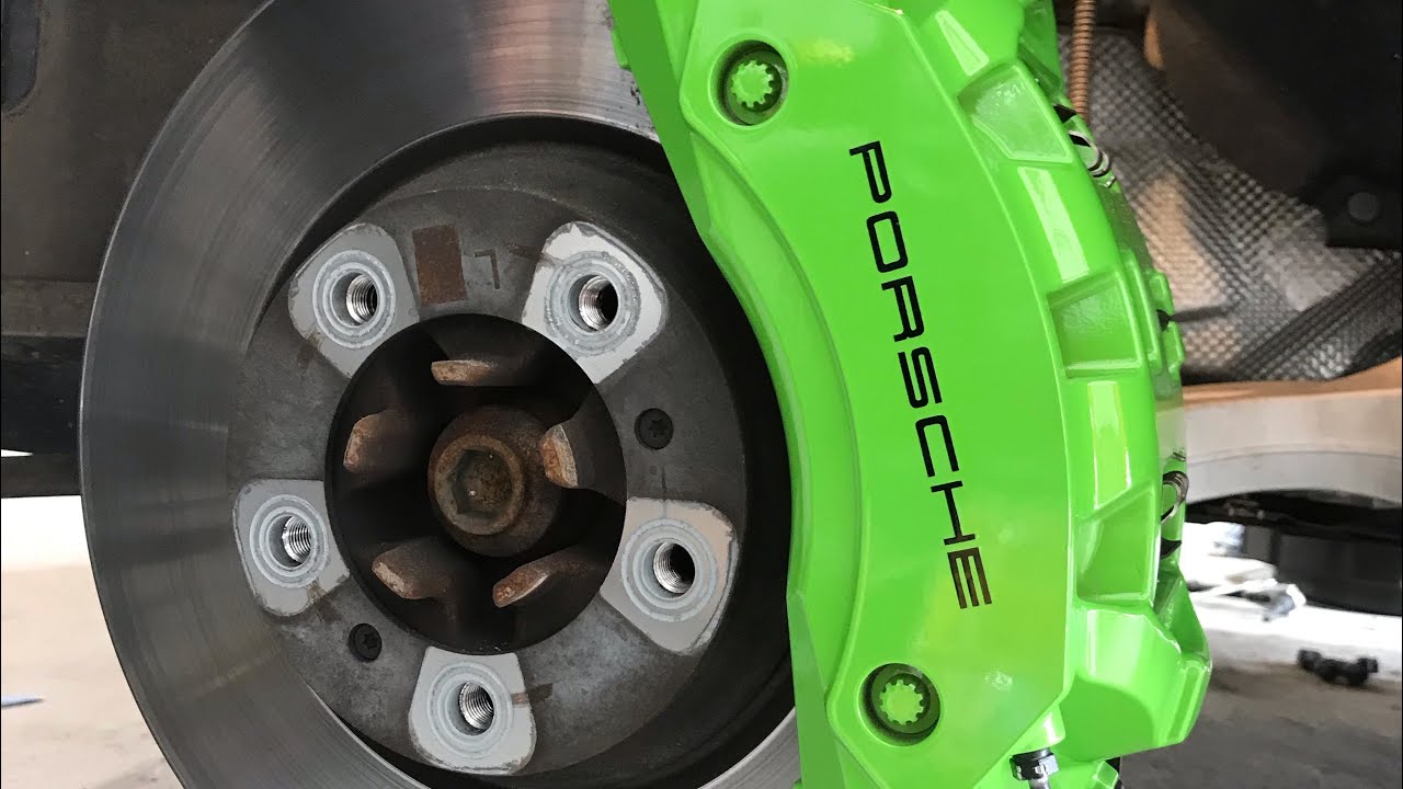 Refurbishing Porsche brembo calipers in Lamborghini green