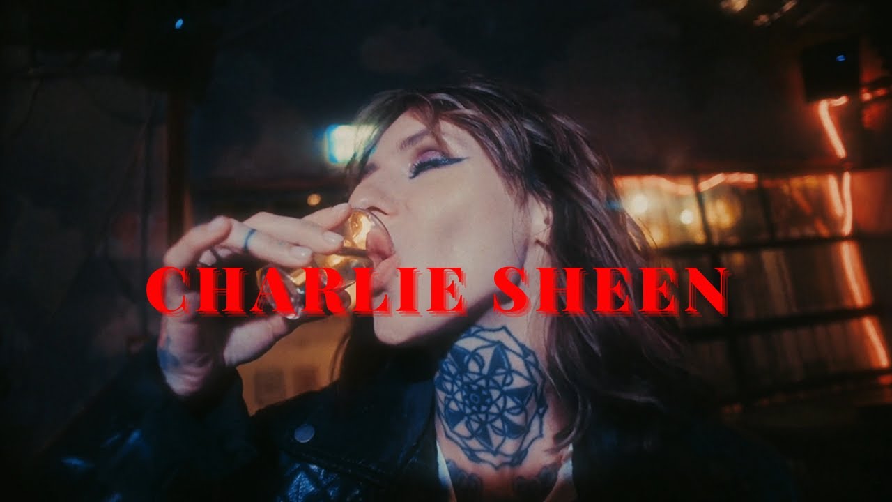 Karez & Keisaj - Charlie Sheen (Trap Village )