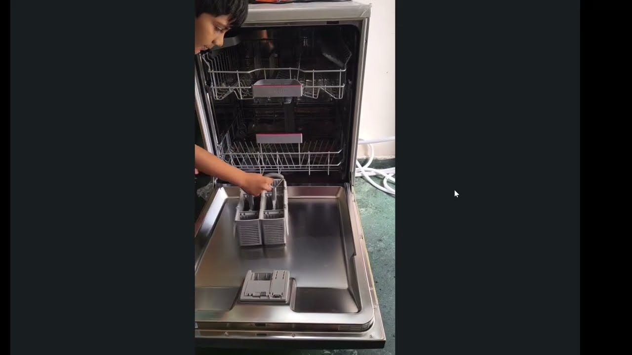 BOSCH DISHWASHER MODEL-SMS6IKI01I       FIRST IMPRESSION