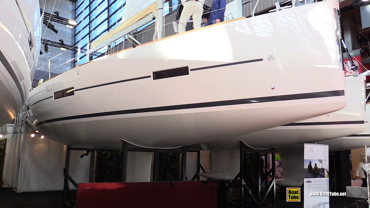 2017 Dufour 412 Grand Large Sailing Yacht - Deck and Interior Walkaround - 2016 Salon Nautique Paris