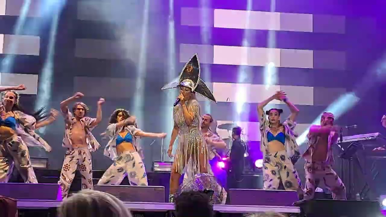 Hande Yener - Bakıcaz Artık - Kuruçeşme Arena Konseri 7 Ağustos 2022