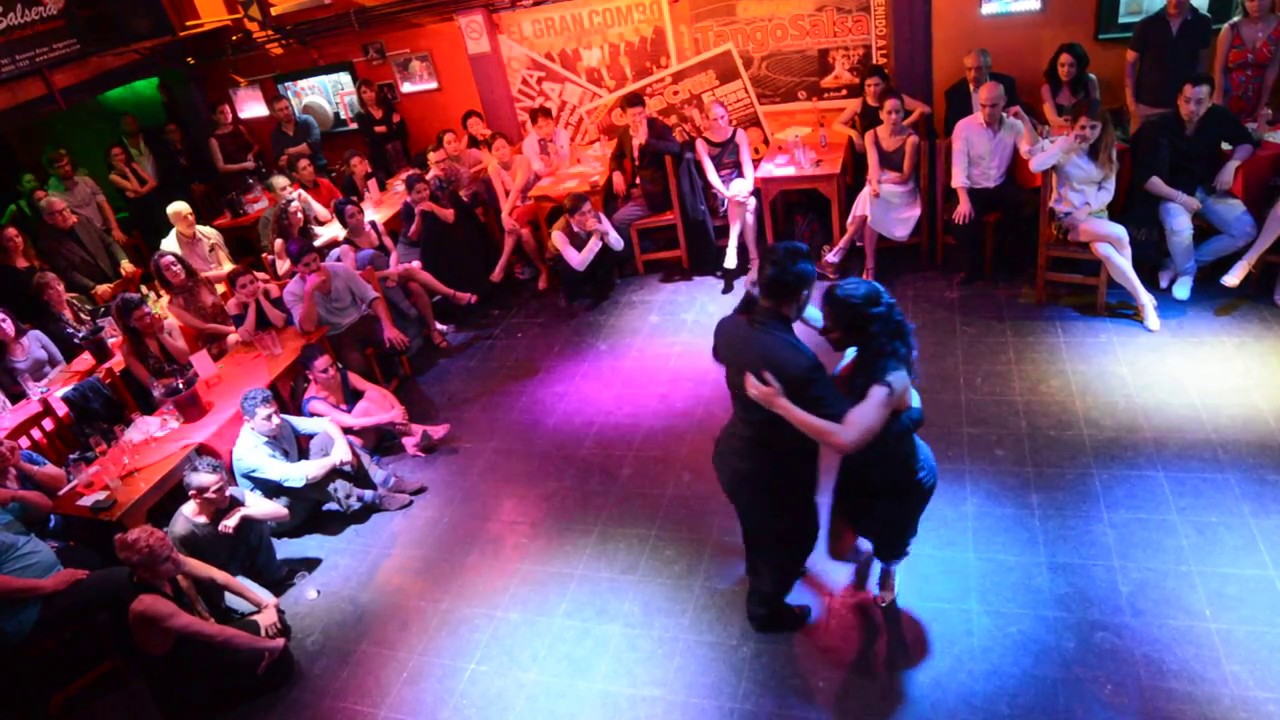 Clarisa Aragon y Jonathan Saavedra, 