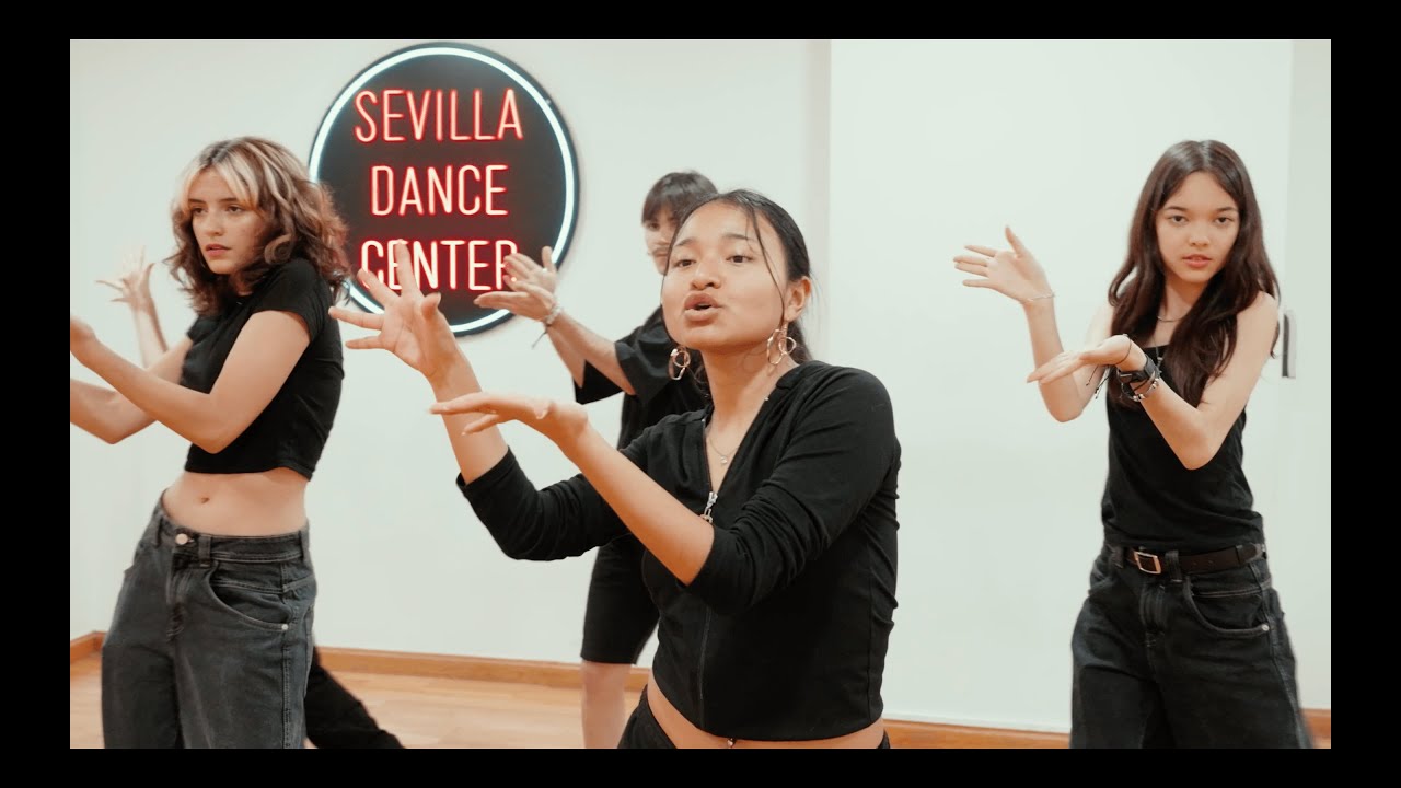 LA PREGUNTA - GALA 53 - SEVILLA DANCE CENTER - VALENTINA PAZ