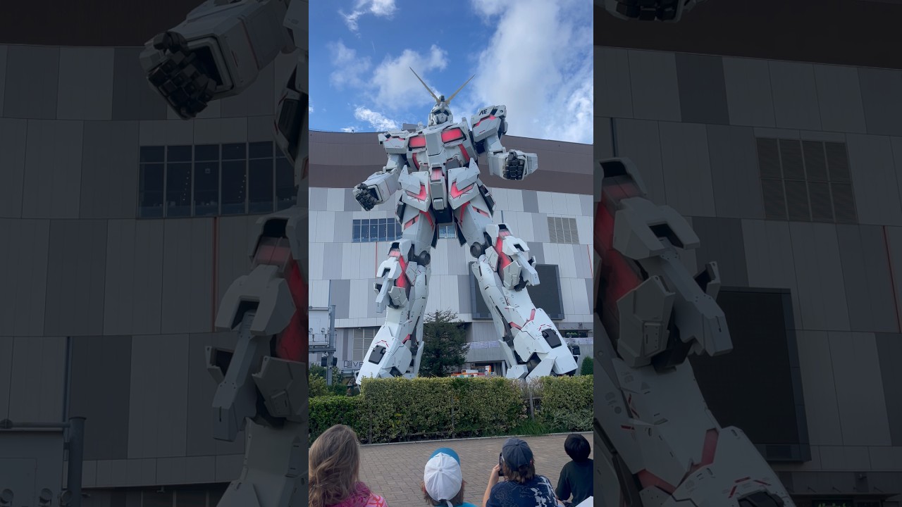 Unicorn Gundam #japan #foreignerinjapan #shortclip #subscribe #youtubeshorts #pakistan #odaiba #like