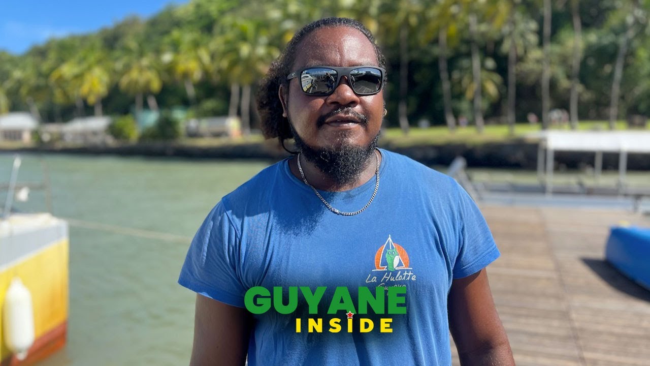 The Captain (navigator) * GUYANE Inside