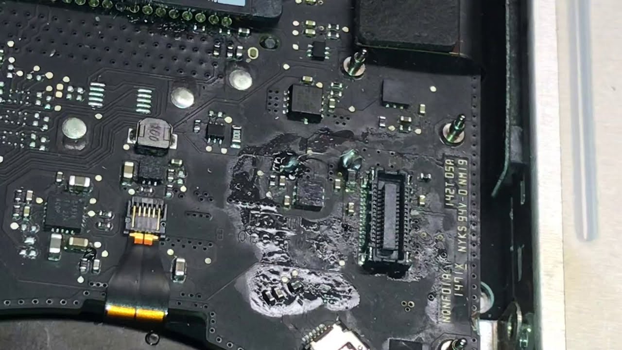 MacBook Pro 2010/2011/2012 no Wifi no BlueTooth anche dopo sostituzione della scheda Airport