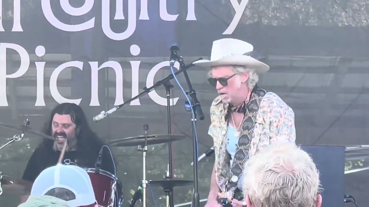 Jimbo Mathus, dope, sniffing dog
