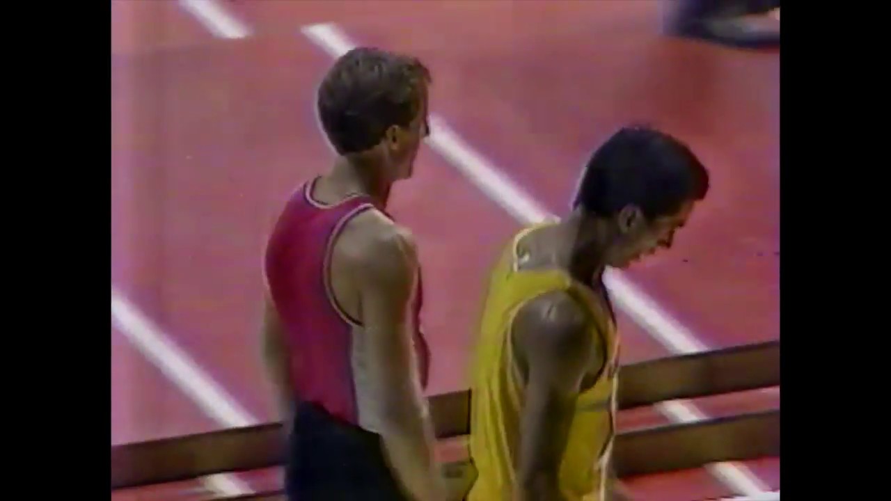 Steve Scott vs. Jose Abascal - Mile - 1987 Michelob Indoor Meet - San Diego