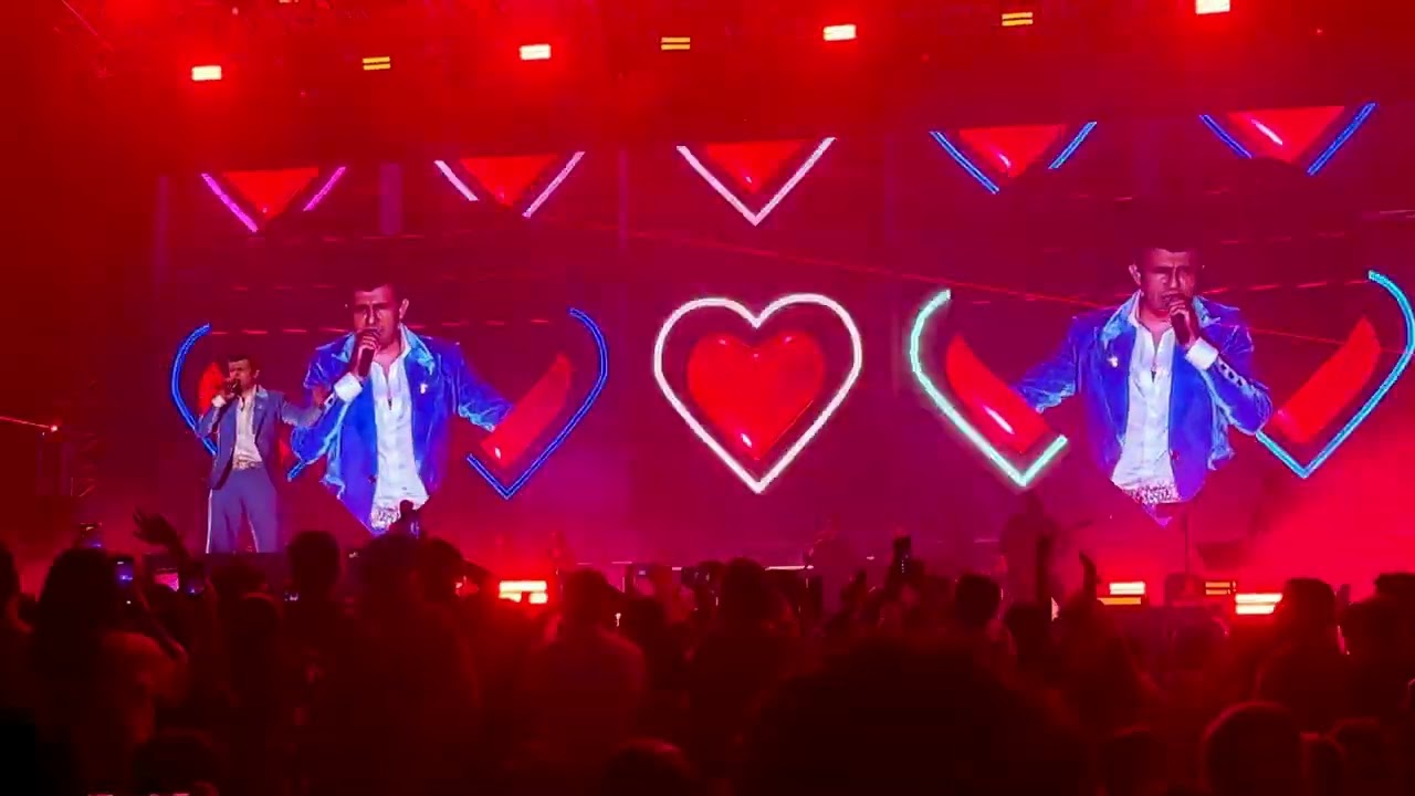 Sonu Nigam sings ‘Dil Dooba’ & ‘Yeh Dil Deewana ‘ INA live show in Gurugram 