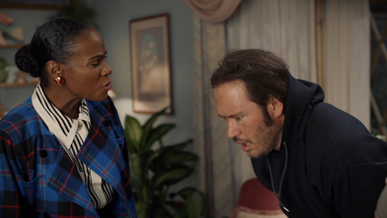 Alicia and Denise Accidentally Beat Up Paul - mixed-ish