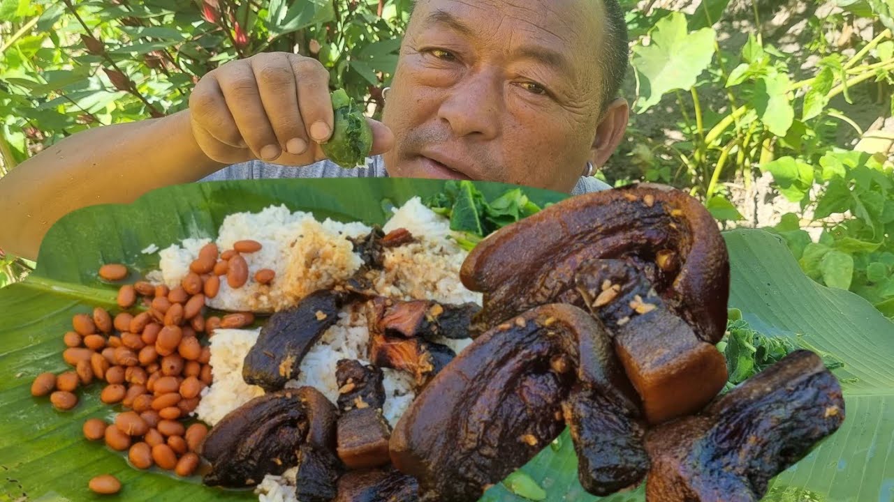 Hard Smoked Pork with Axone , Tastes Harder 😋🔥 @khipsvlog3739 