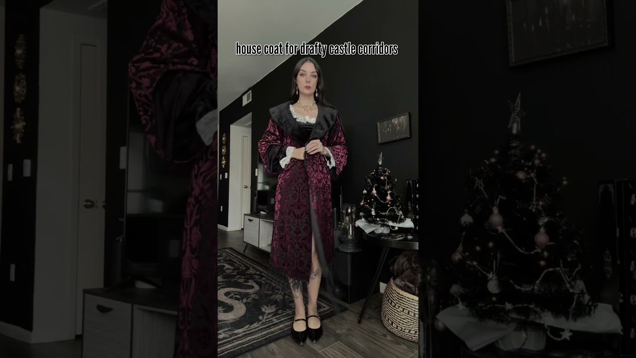 vampire christmas list 🩸 #vampire #gothfashion #gothstyle #vampires #nosferatu