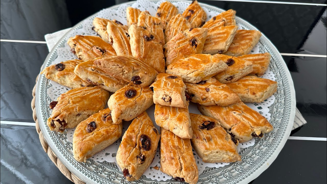 DIŞARDAKİLERDEN ÇOK DAHA GÜZEL OLDU😍 PASTANELERİN MEŞHUR ÜZÜMLÜ KURABİYE TARİFİ👌🏻