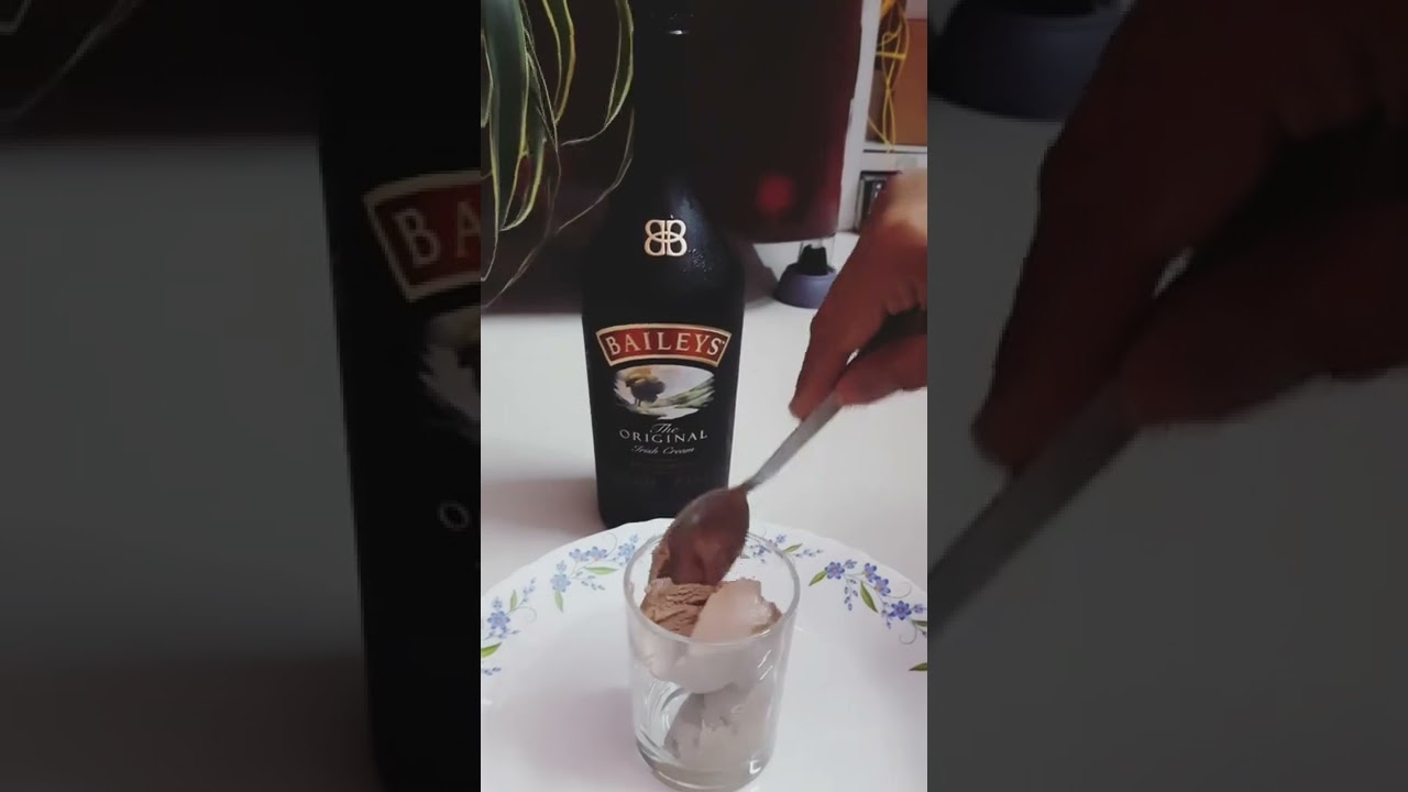 Trying Orginal Irish Cream - Baileys with chocolate icecream