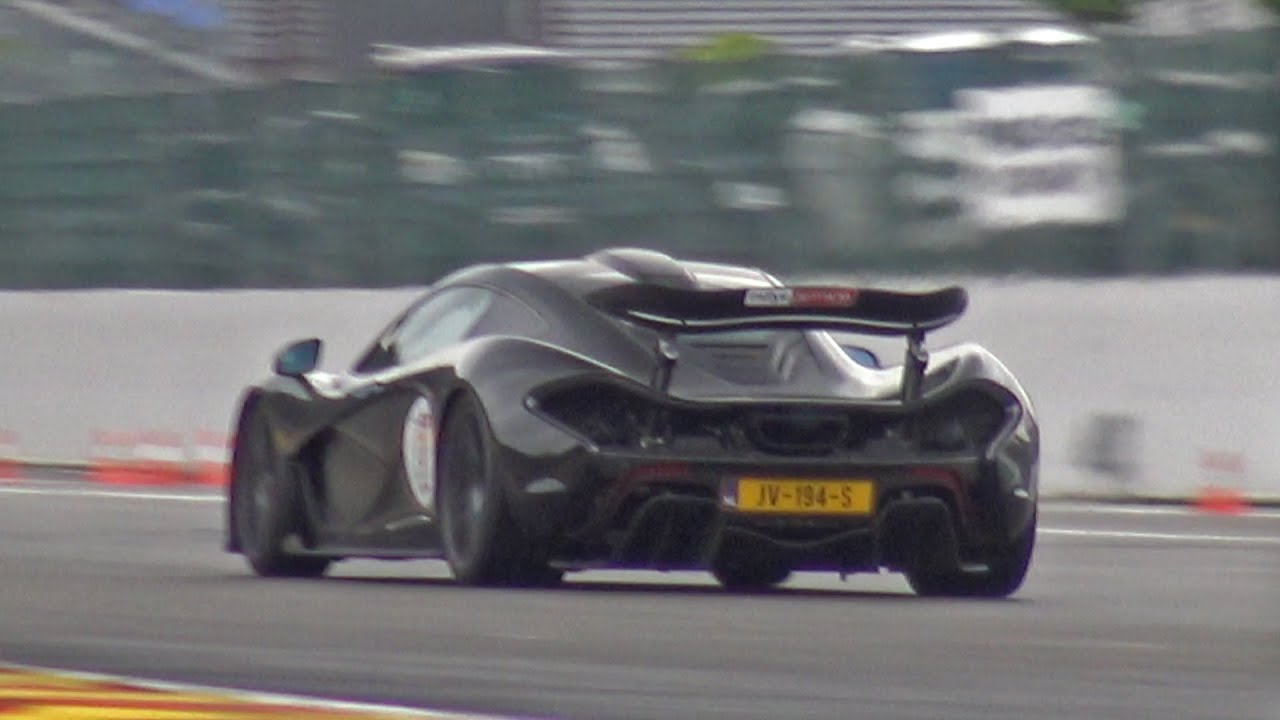 McLaren P1 - Exhaust Sounds!