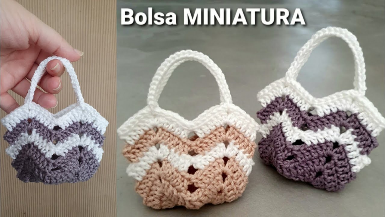 Bolsa de crochê miniatura - MODELO FAMOSO