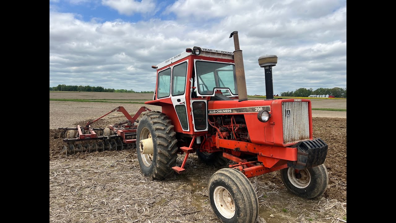 Allis chalmers 200 action