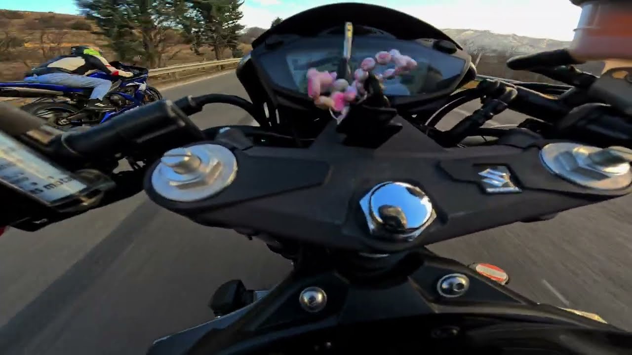 SUZUKI SV650X -  10 MINUTES PURE ADRENALINE RUSH