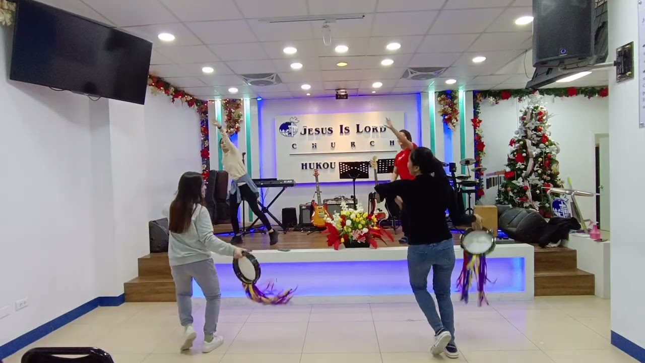 Sama-samang nagpupuri shift aawitan pupurihin